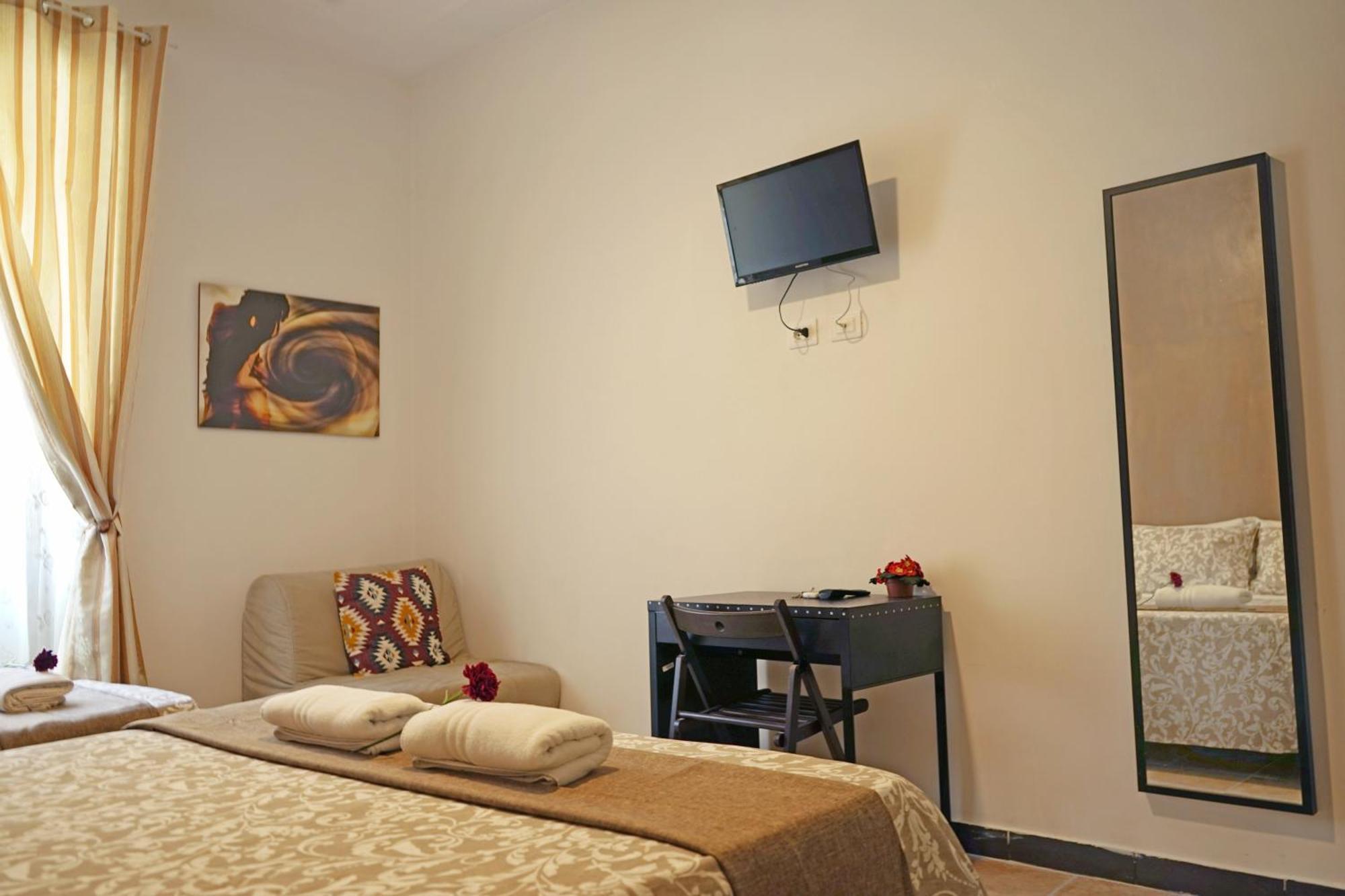 Hosting Flats Guesthouse Rome Buitenkant foto