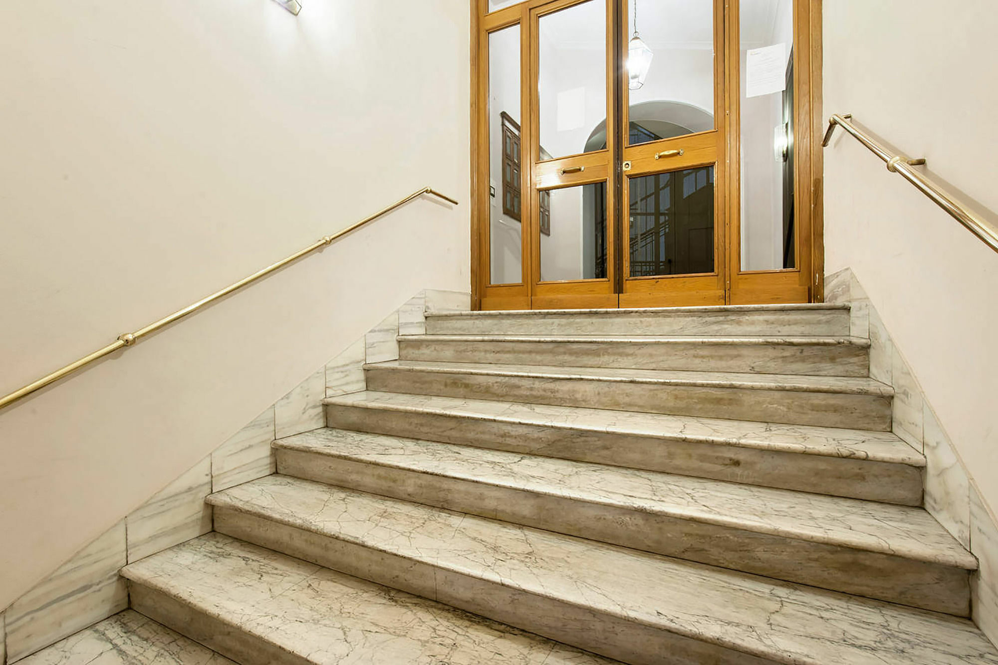 Hosting Flats Guesthouse Rome Buitenkant foto