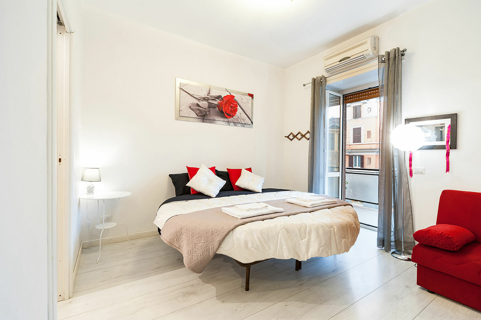 Hosting Flats Guesthouse Rome Buitenkant foto