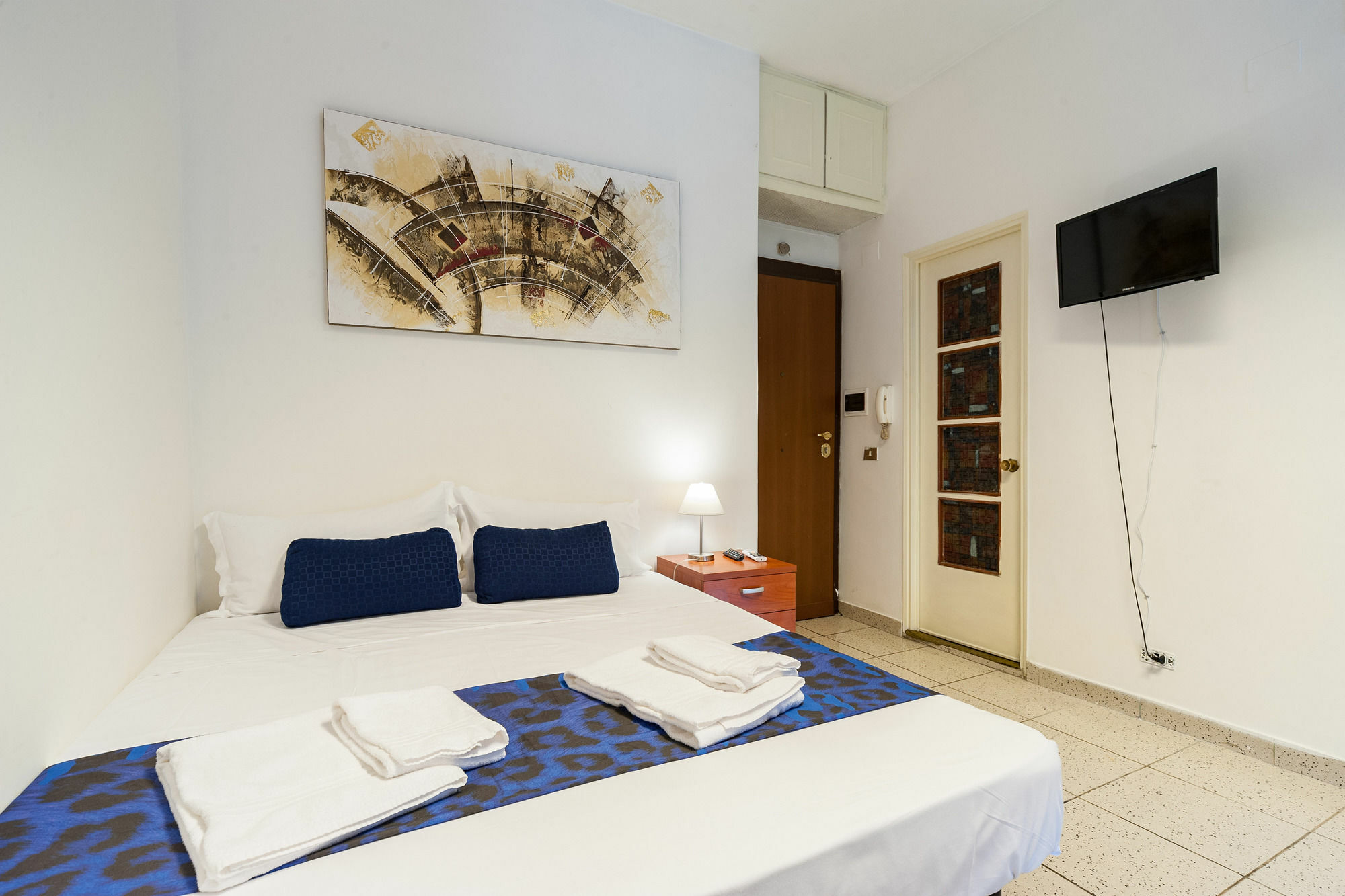 Hosting Flats Guesthouse Rome Buitenkant foto